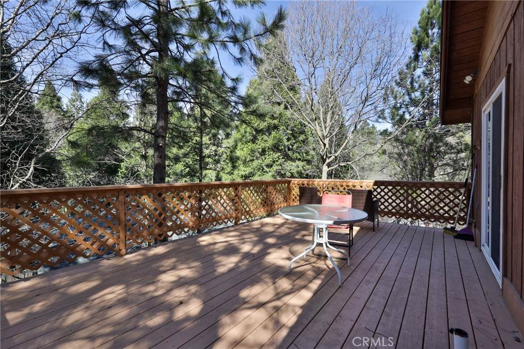 22945 Redwood Way - Photo 1