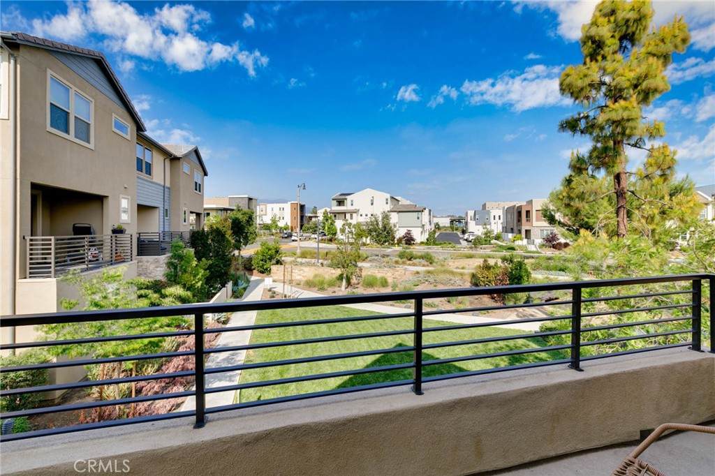 484 Chorus - Photo 1