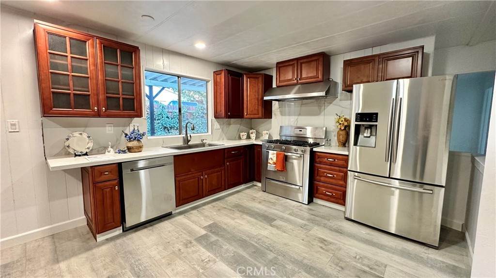 908 Louise Way - Photo 1