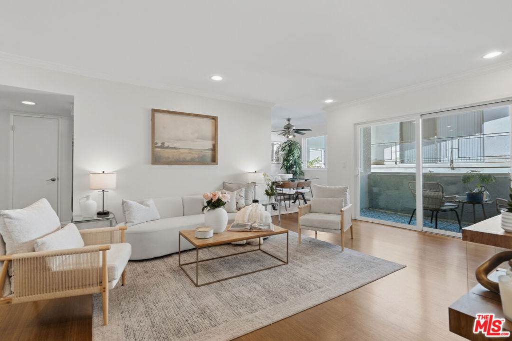 1242 Barrington Avenue - Photo 1