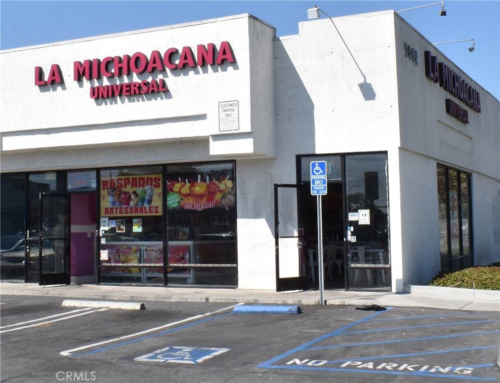  Address Not Published - Photo 1