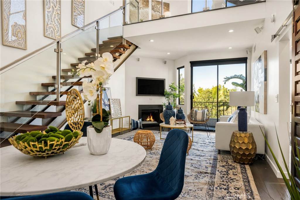 660 Sweetzer Avenue - Photo 1