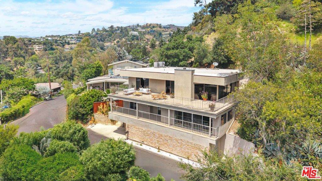 966 Bluegrass Lane - Photo 1