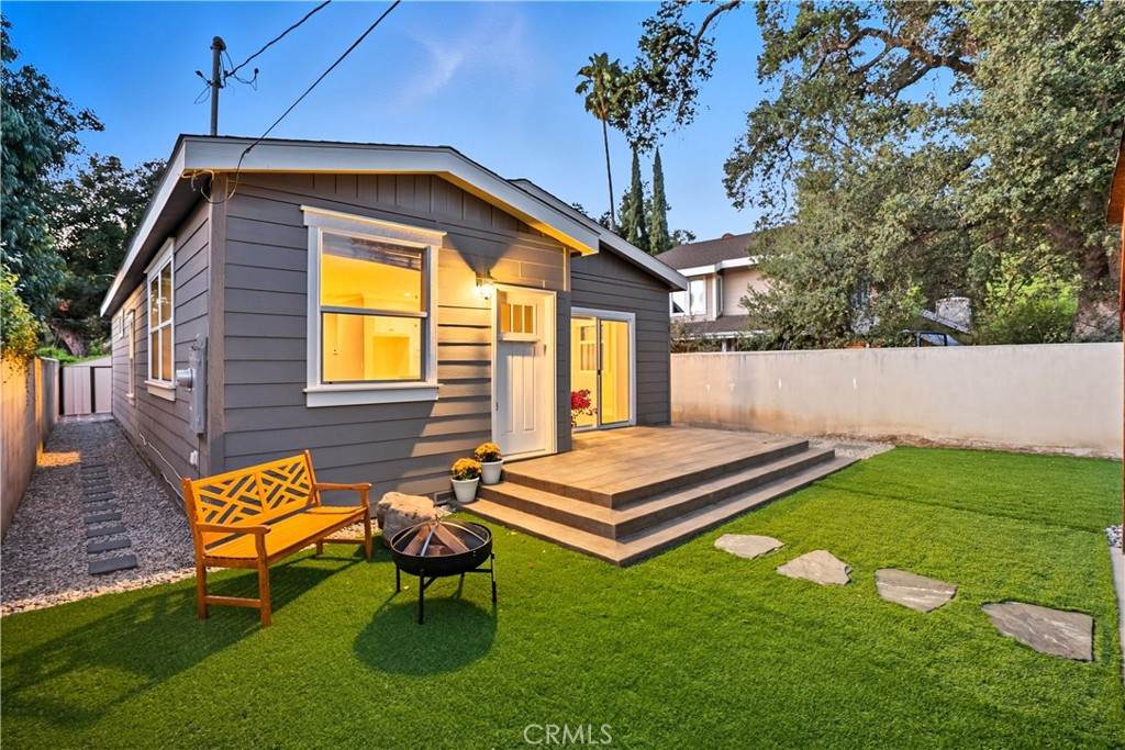 125 N Alvarado St, - Photo 1