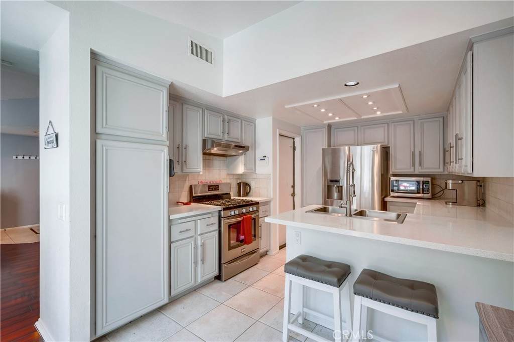 3535 Sweetwater Circle - Photo 1