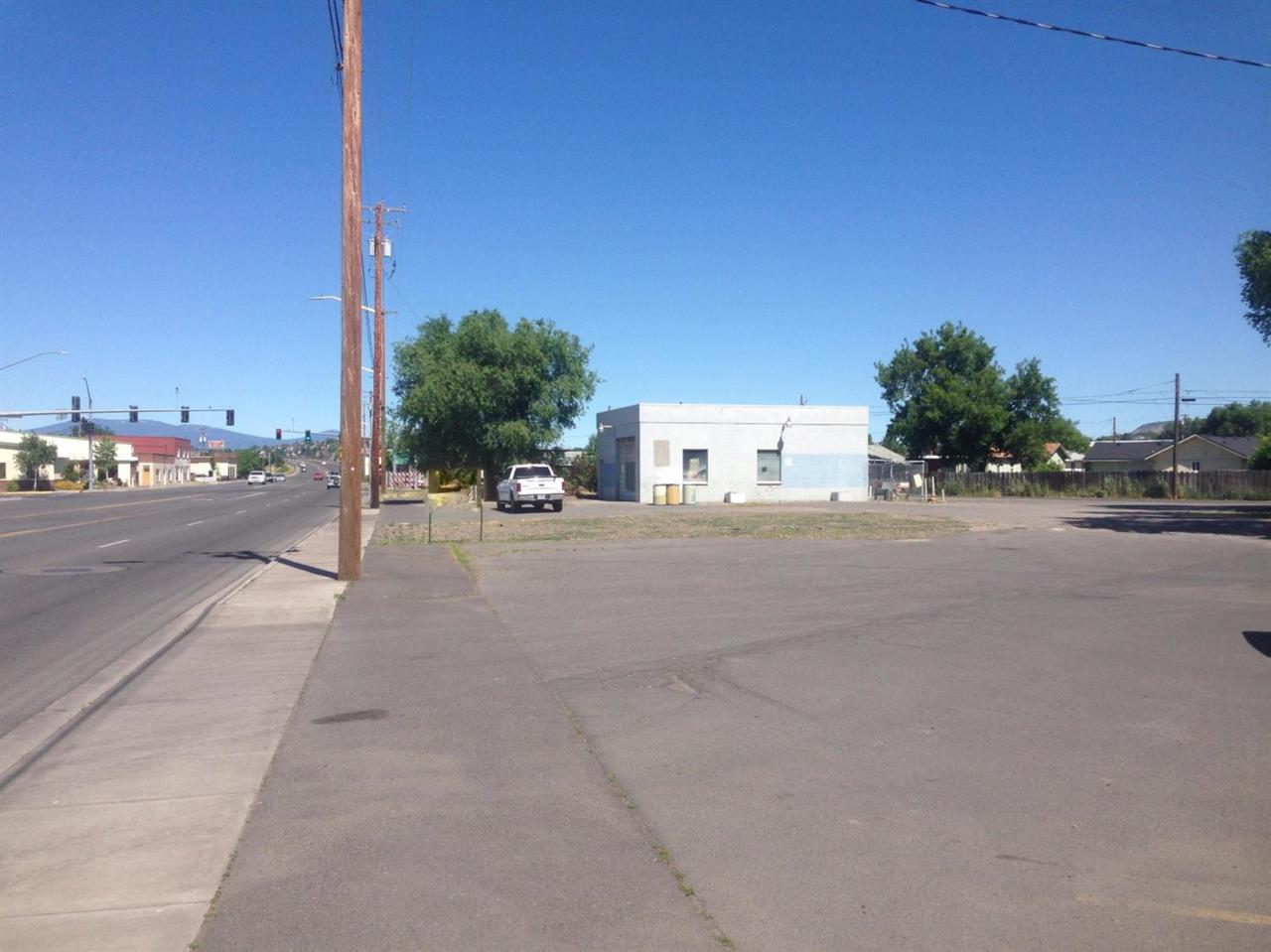 2135 6th Street - Photo 1