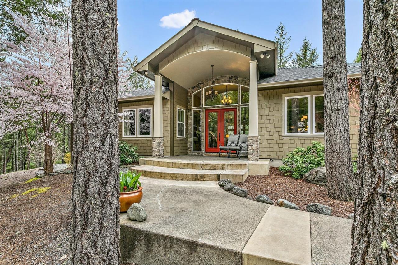 150 Splendor Drive - Photo 1