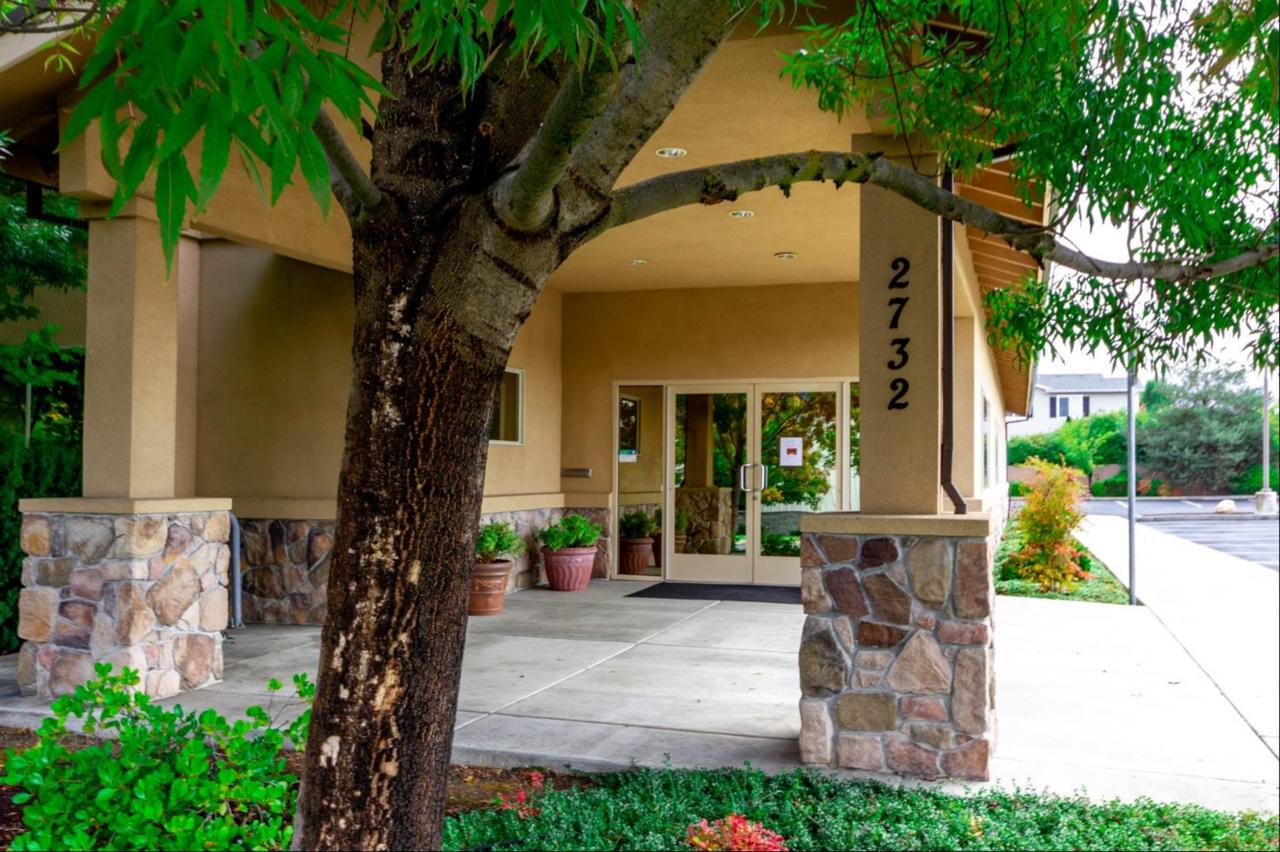 2732 American Way - Photo 1