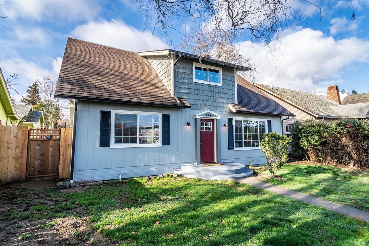 320 Ivy Street - Photo 1
