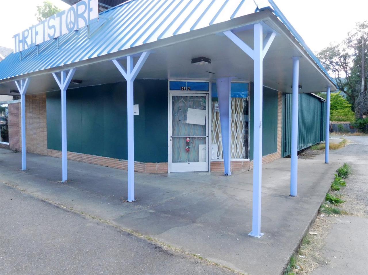 144 Redwood Highway - Photo 1