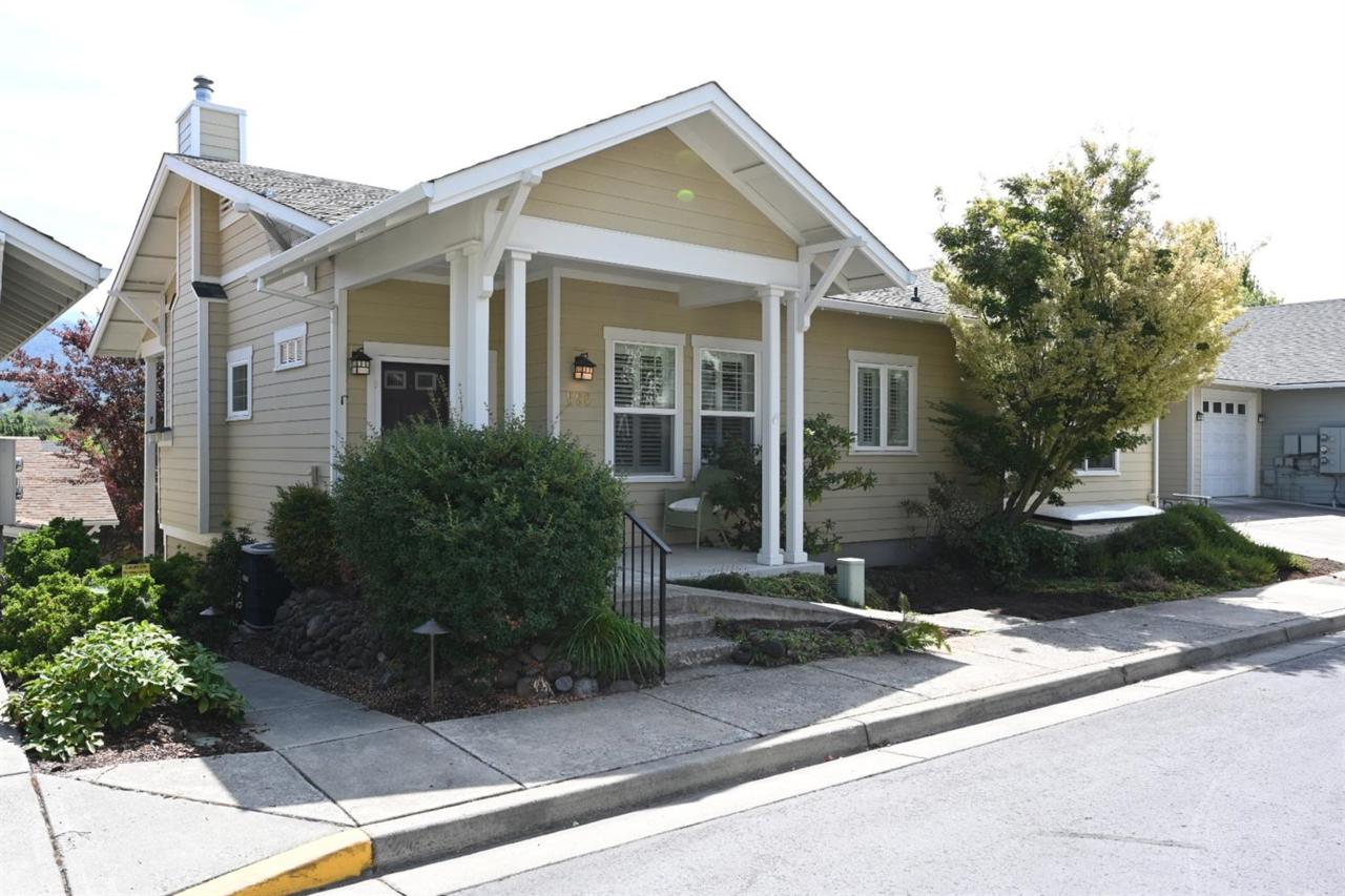596 Mariposa Court - Photo 1