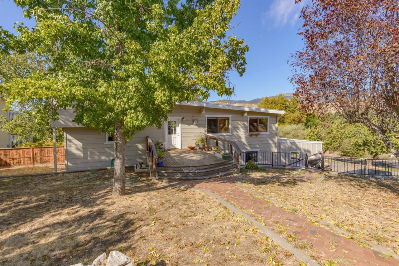 331 Coventry Place - Photo 1