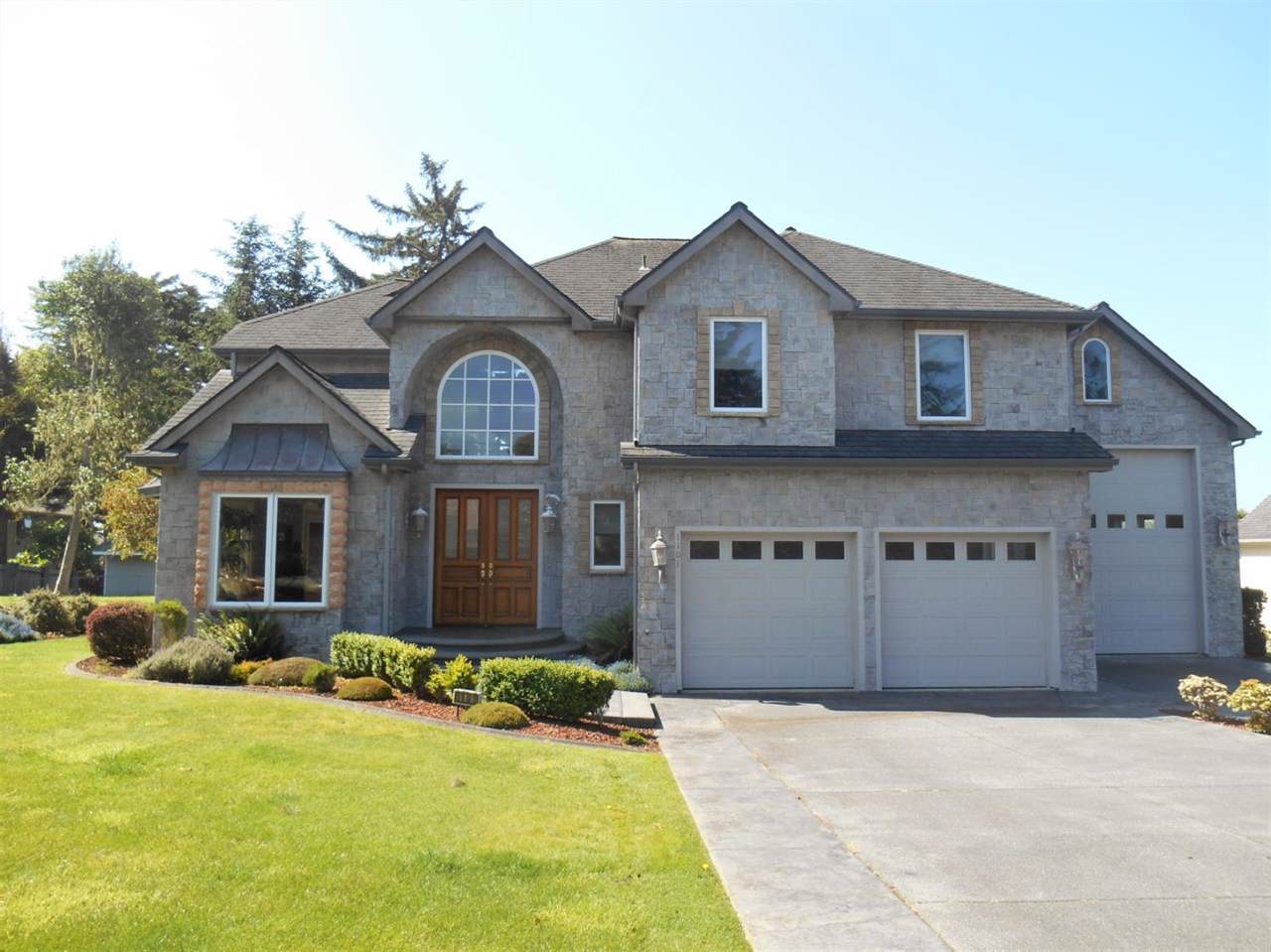 1101 Byrtus Place - Photo 1