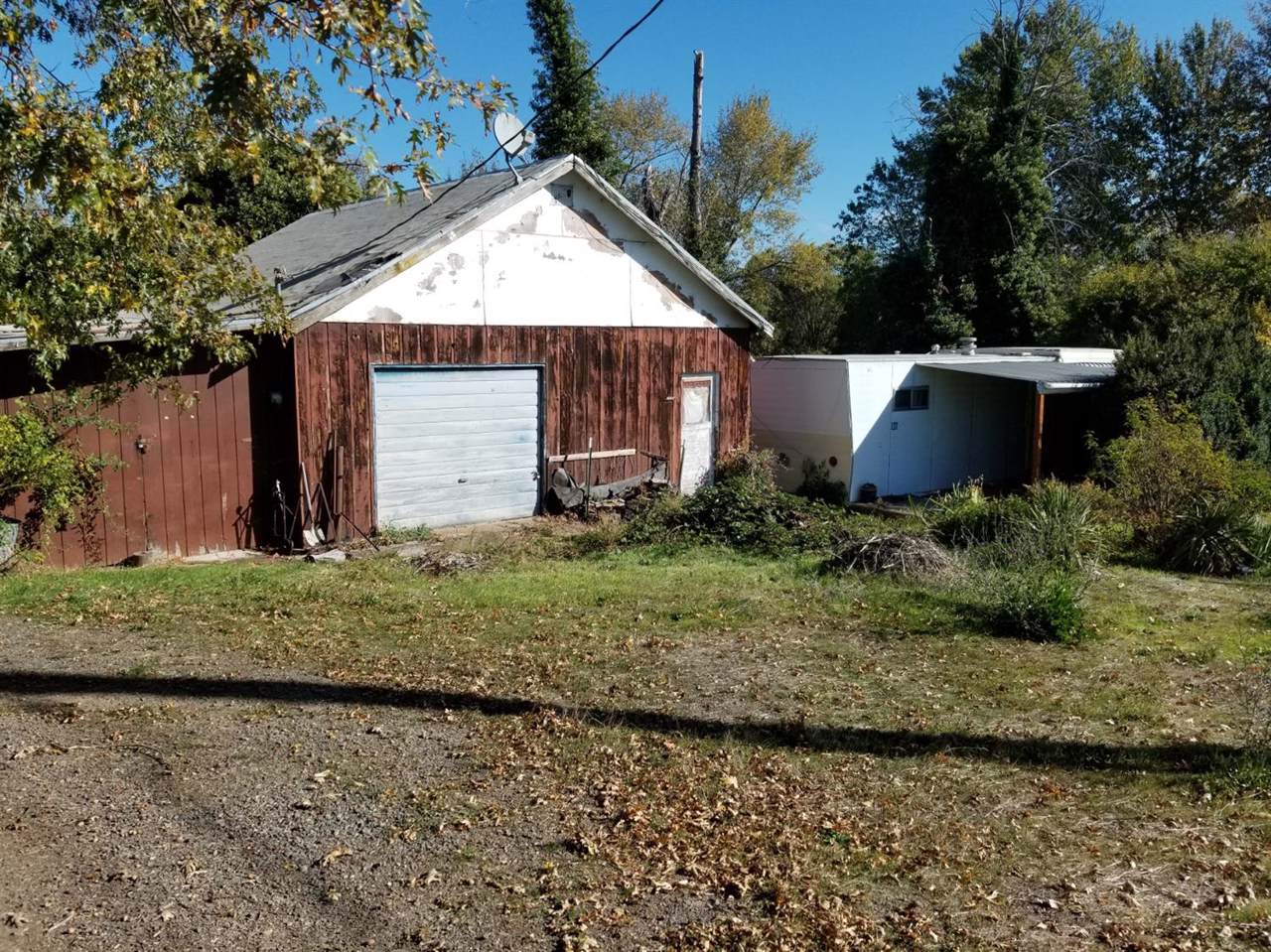 137 Phoenix Road - Photo 1