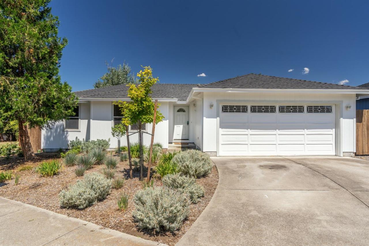 1271 Rose Lane - Photo 1