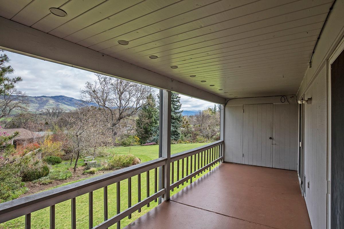 854 Twin Pines Circle - Photo 1
