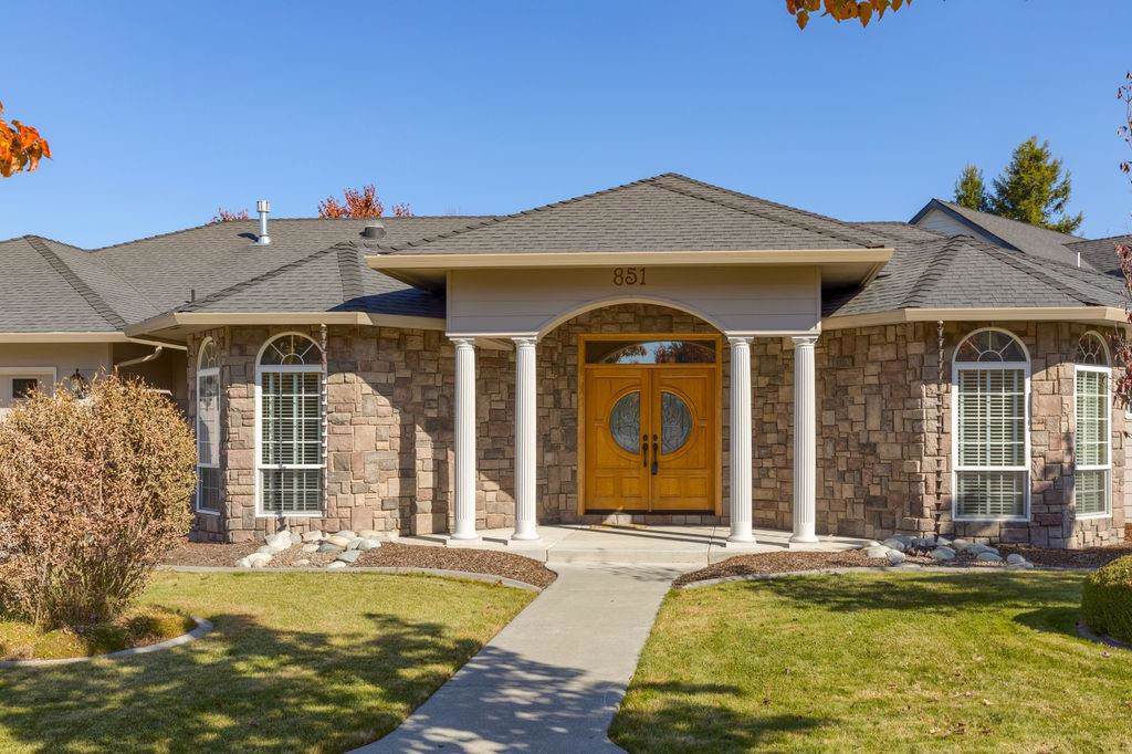 851 St Andrews Way - Photo 1
