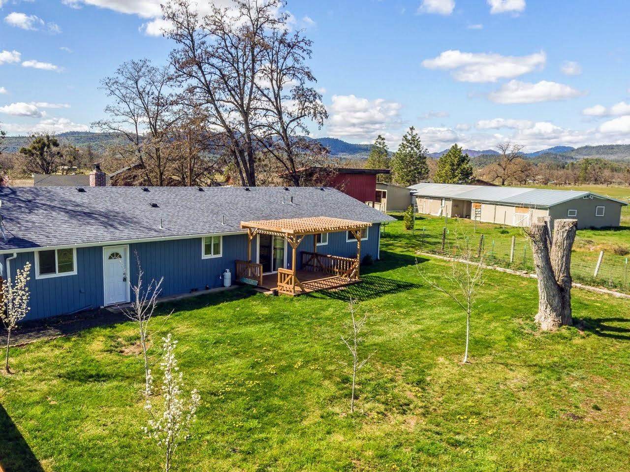 4774 Winnetka Road - Photo 1
