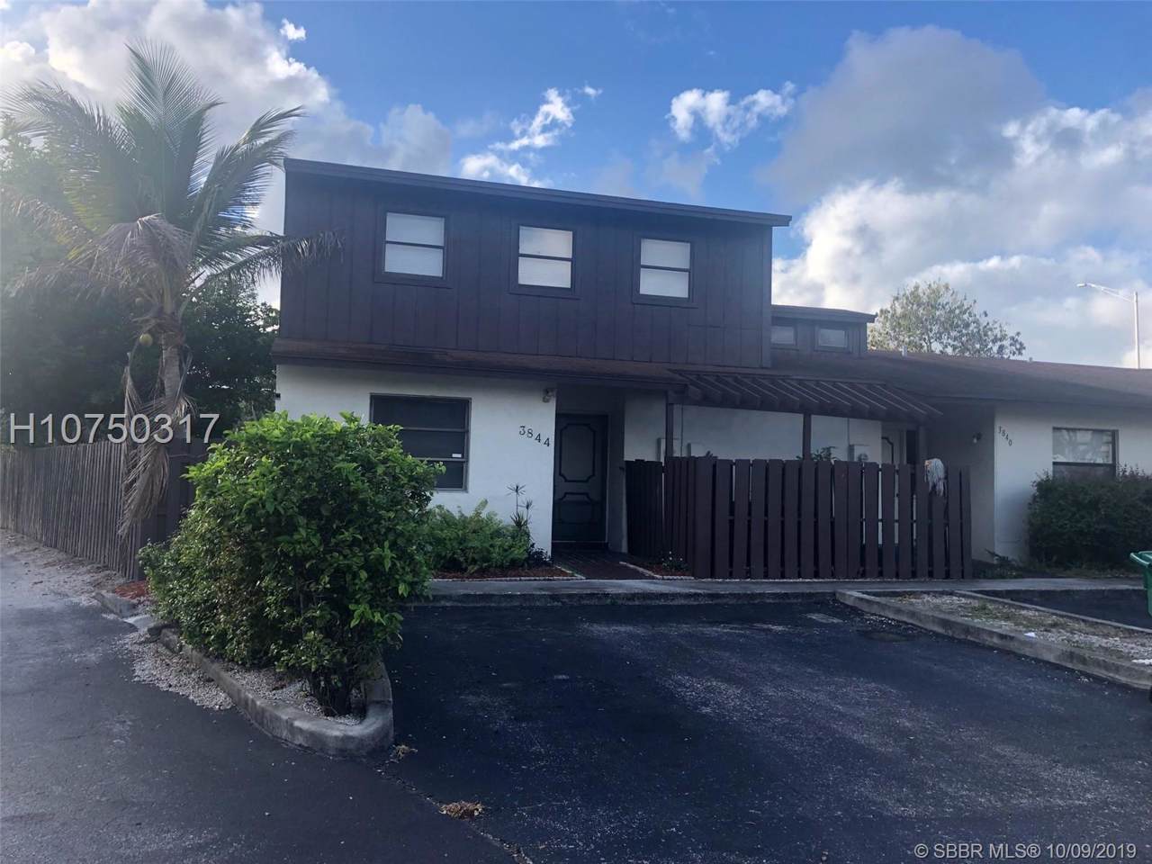 3844 70th Ave - Photo 1