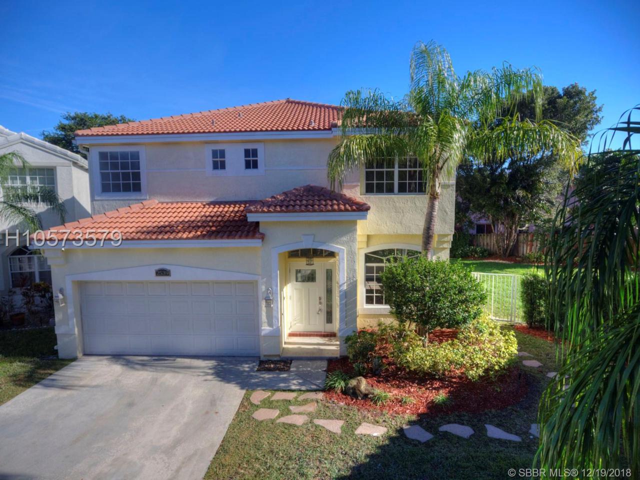 2539 Ambassador Ave - Photo 1