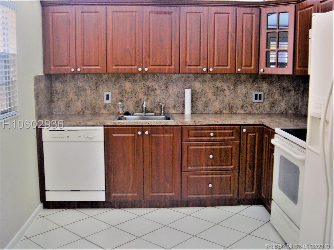 251 132nd Way - Photo 1