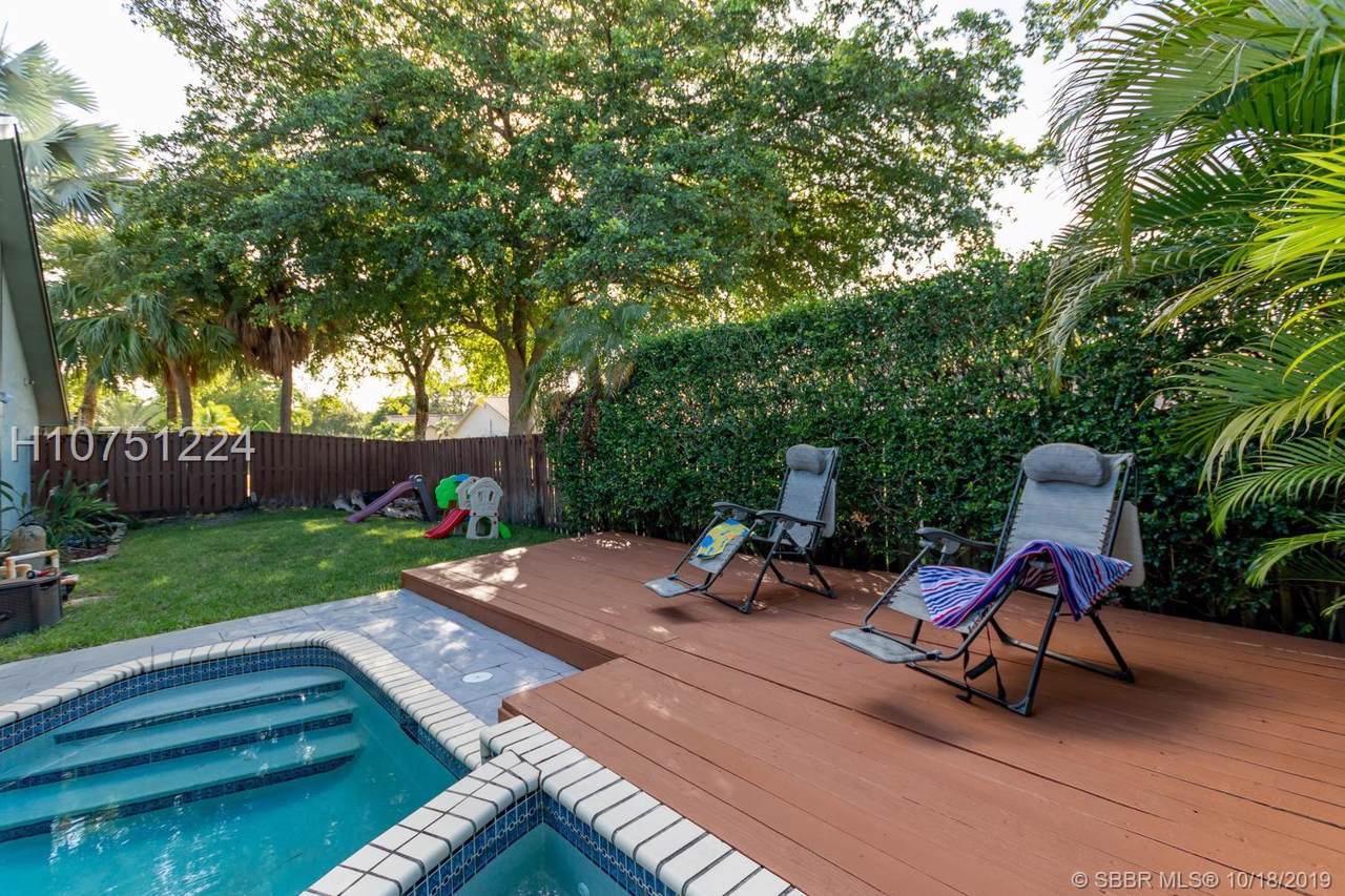 10181 21st Ct - Photo 1