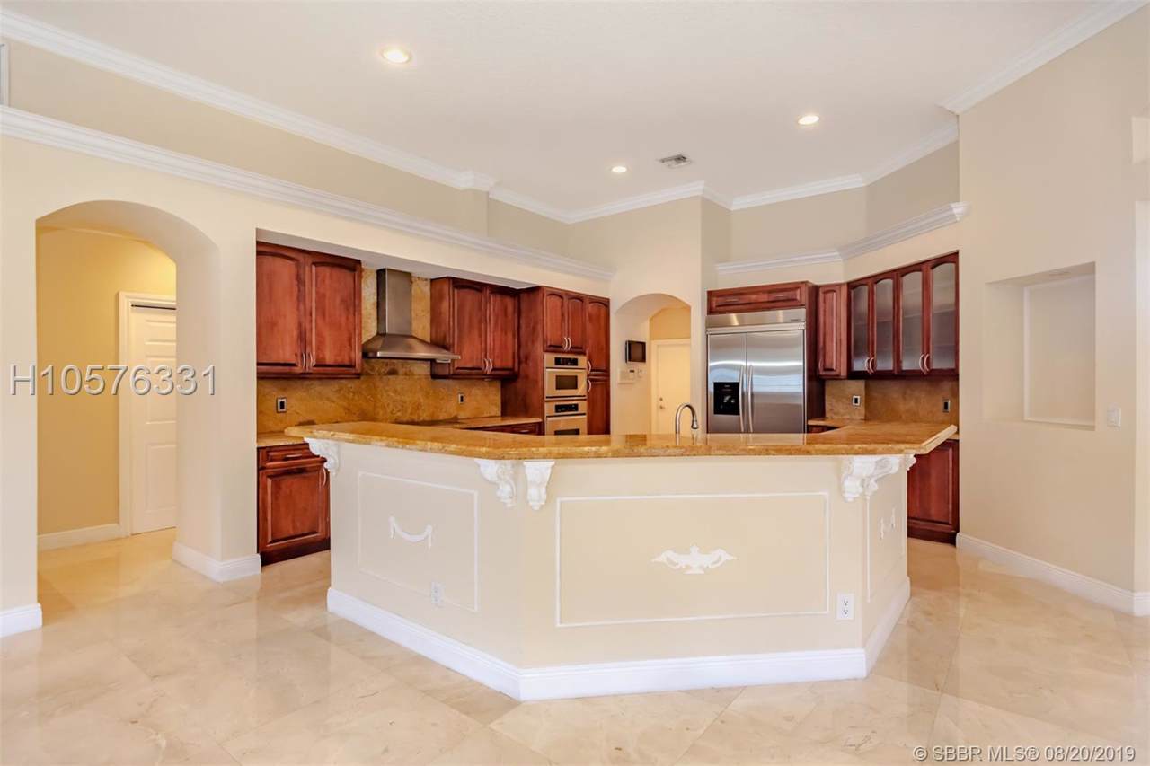 15301 25th St - Photo 1