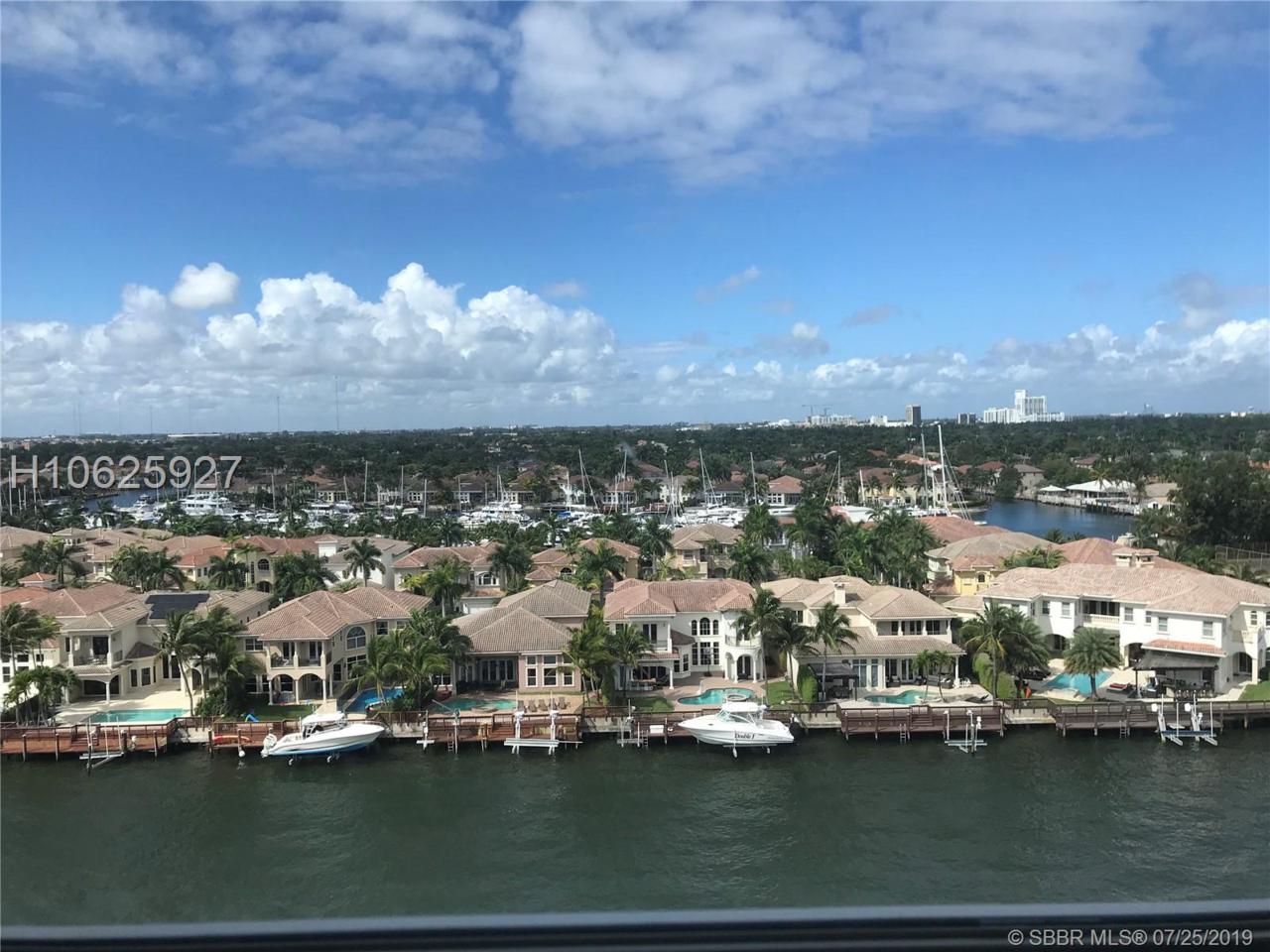 1400 Ocean Dr - Photo 1