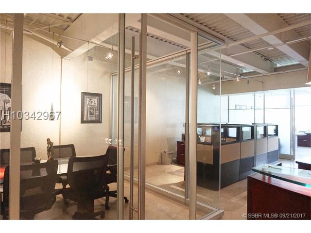 8050 University Dr - Photo 1