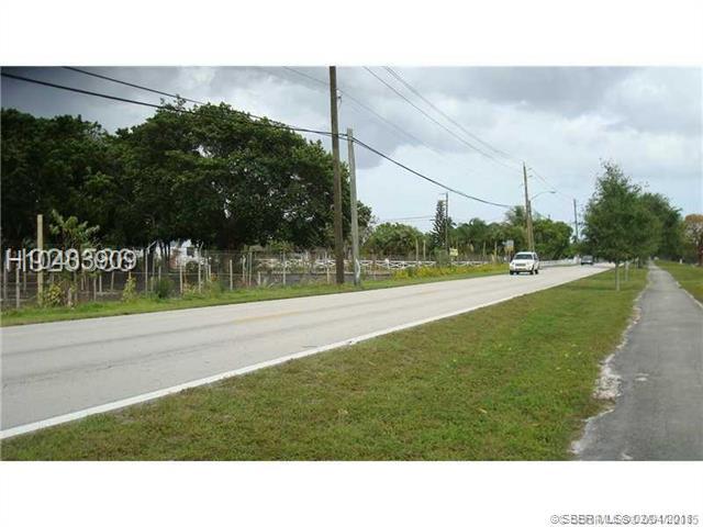 4450 95th Ave - Photo 1