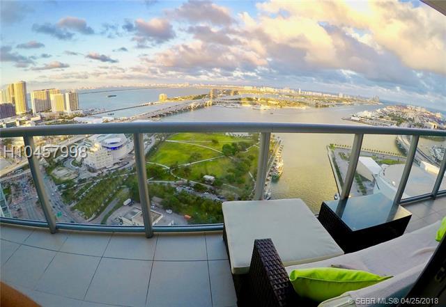 888 Biscayne Blvd - Photo 1