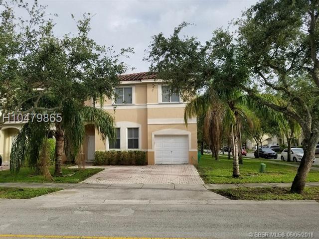 17134 33rd Ct - Photo 1