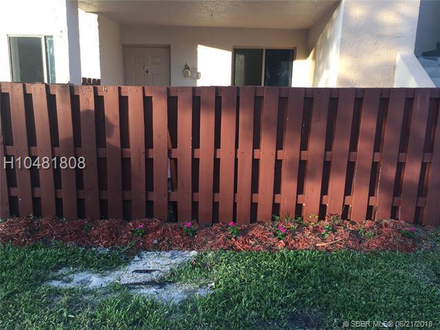 7951 Southgate Blvd - Photo 1