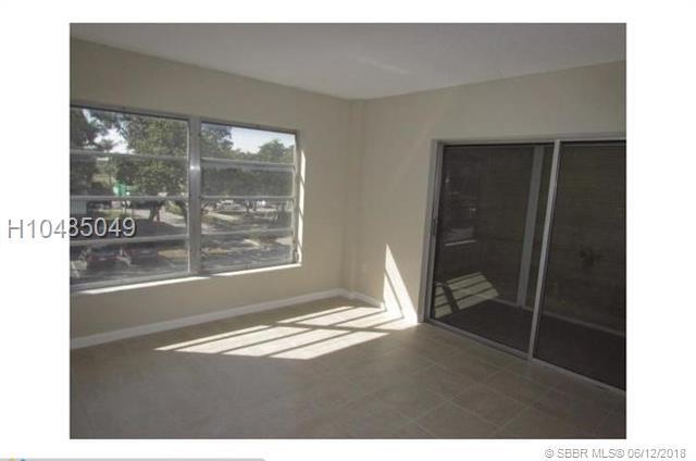 4154 Inverrary Dr - Photo 1
