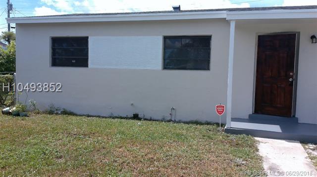 1081 27th St - Photo 1