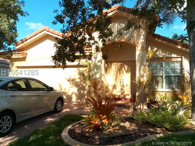 301 203rd Ave - Photo 1
