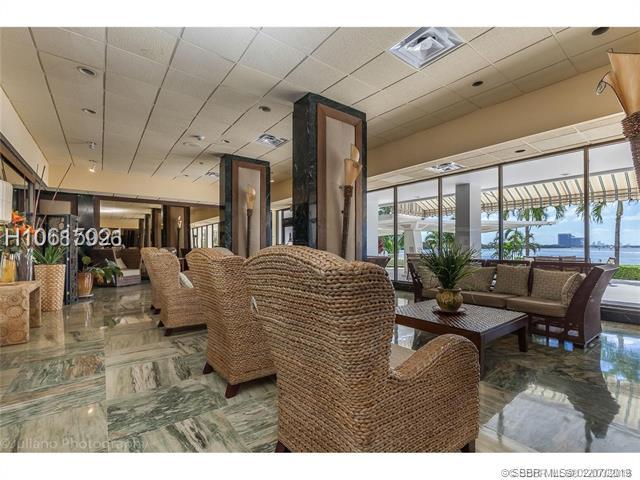 500 Bayview Dr - Photo 1
