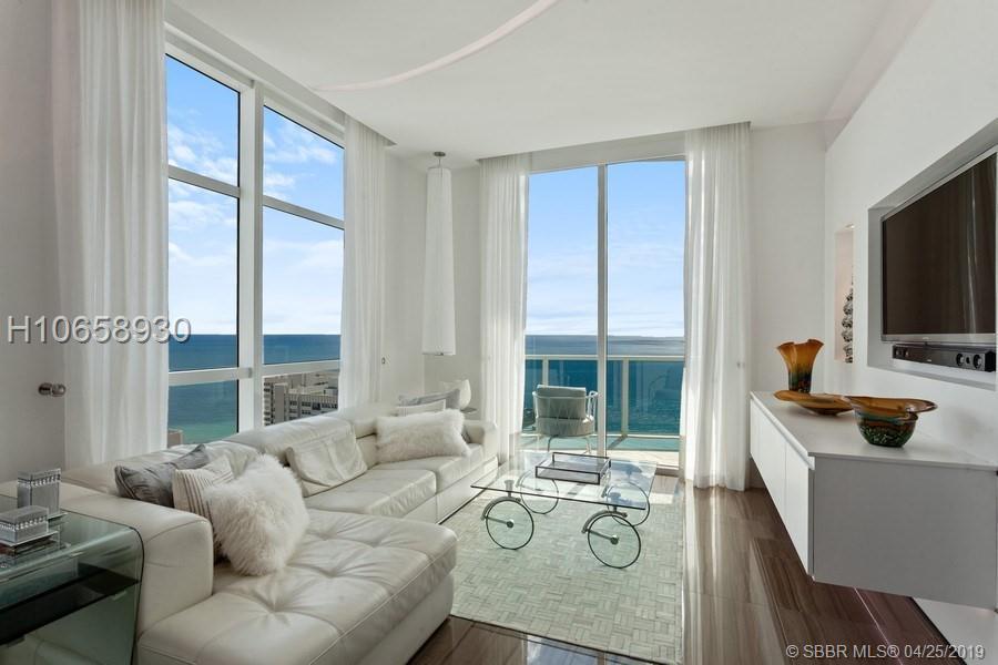 1945 Ocean Dr - Photo 1