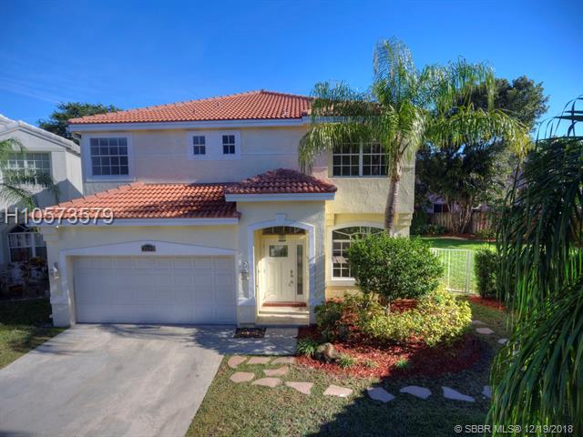 2539 Ambassador Ave - Photo 1