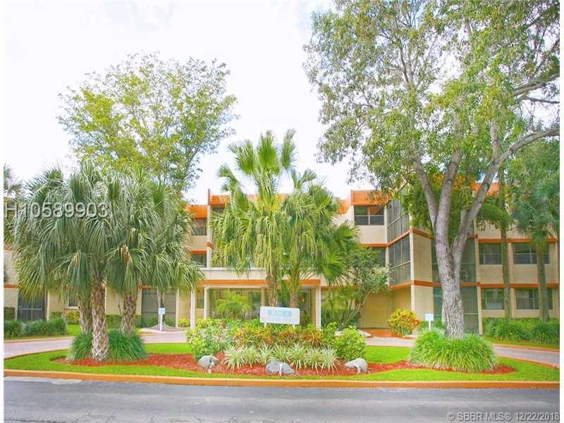 16475 Golf Club Rd - Photo 1