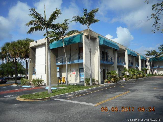 2331 State Road 7 - Photo 1