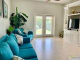 6401 Fountain Way - Photo 5