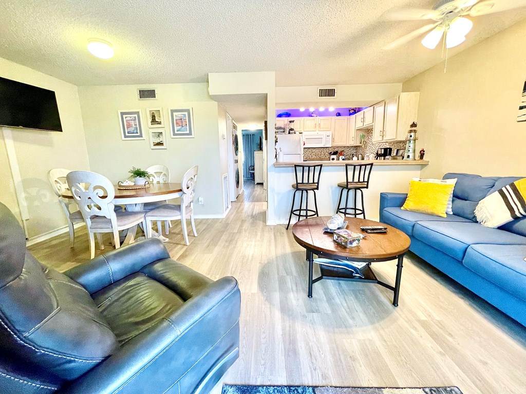 https://bt-photos.global.ssl.fastly.net/southpadre/orig_boomver_1_100332-2.jpg
