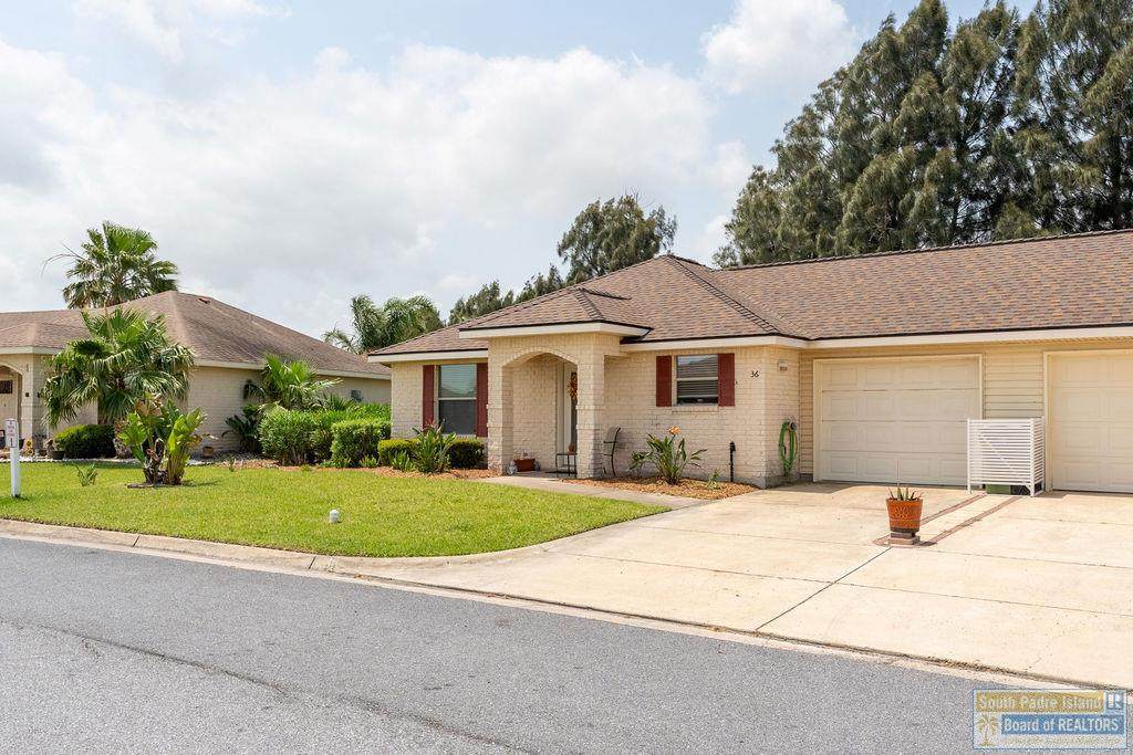 36 Pinehurst Dr. - Photo 1