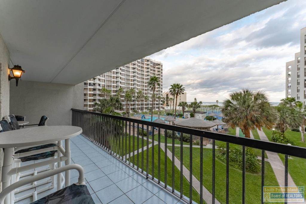 404 Padre Blvd. - Photo 1