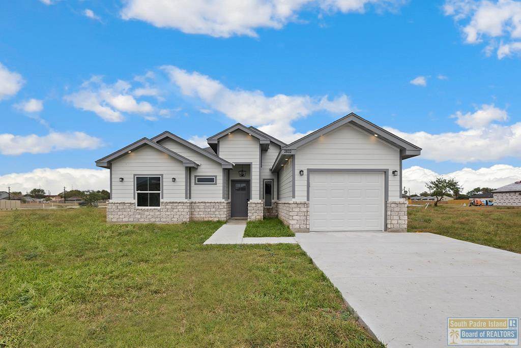 2832 Eliseo Villarreal Ave - Photo 1