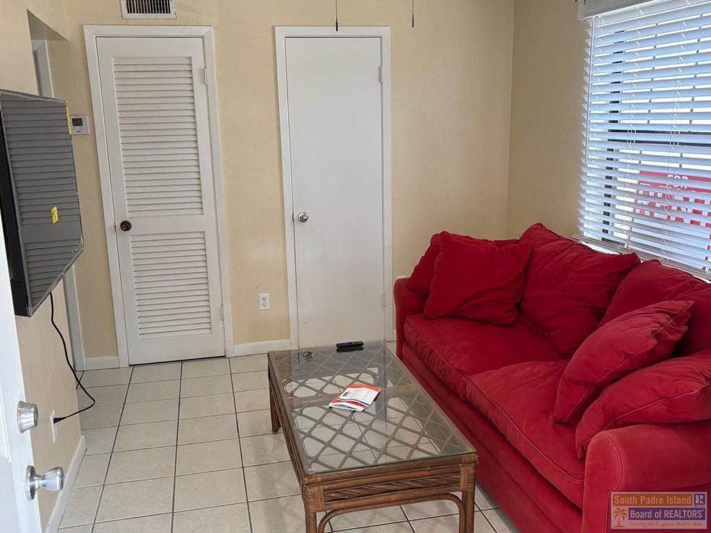 https://bt-photos.global.ssl.fastly.net/southpadre/orig_boomver_1_104110-2.jpg