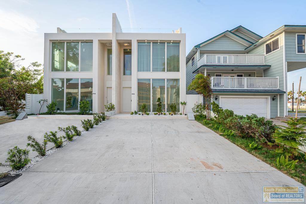 206A Acapulco St. - Photo 1