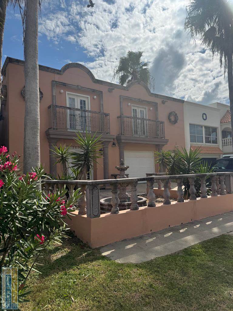 201 Hibiscus St. - Photo 1