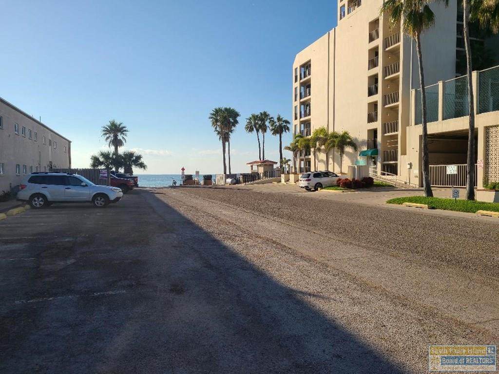 https://bt-photos.global.ssl.fastly.net/southpadre/orig_boomver_1_104599-2.jpg